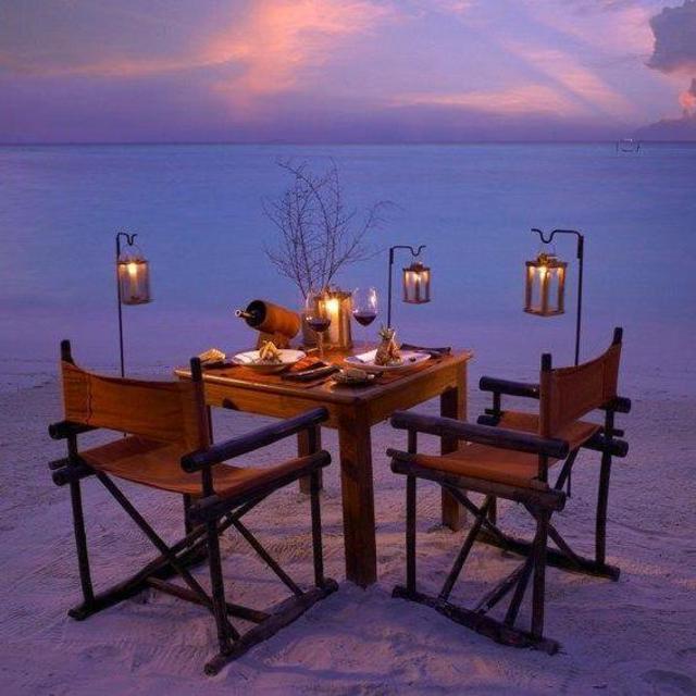 Maldives Honeymoon: Private Dinner on the Beach