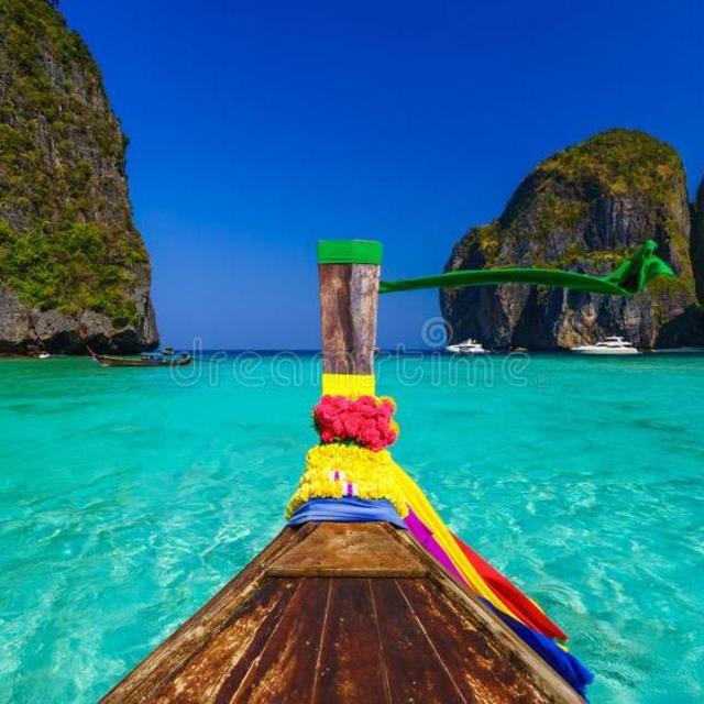 Longtail Boat Trip to Maya Bay