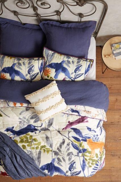 Creature Hideaway Quilt King