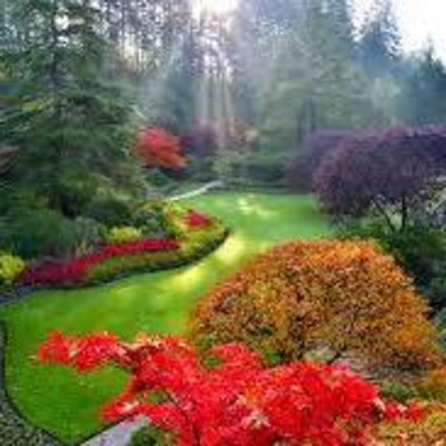 ENCHANTING BUTCHART GARDENS