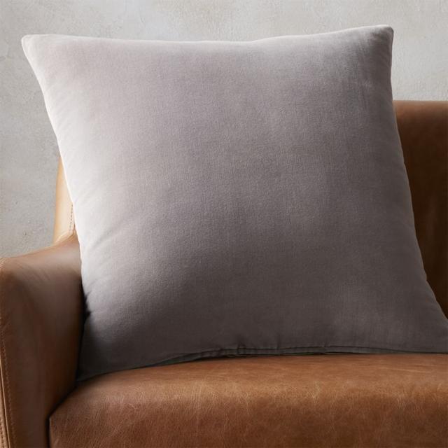 23" leisure grey pillow