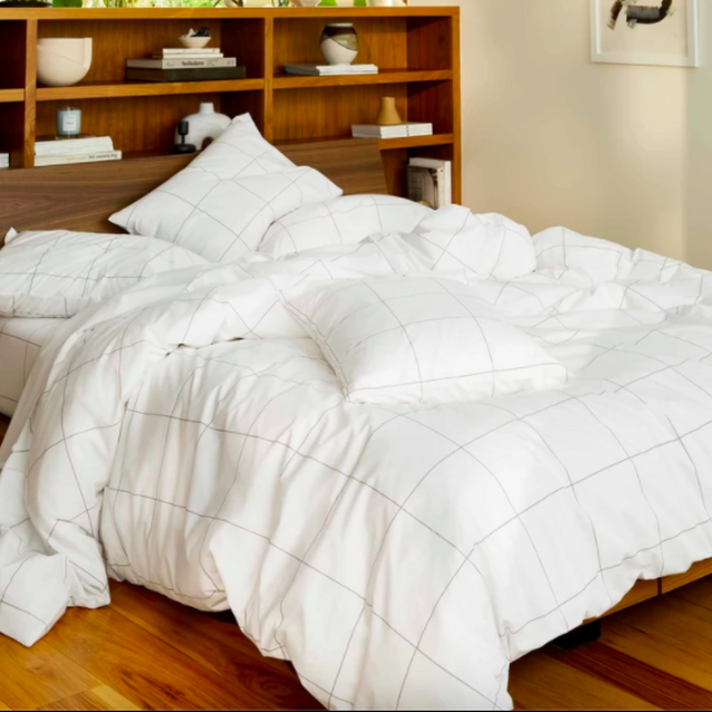 Luxe Sateen Full Bedding Set (4 pillow cases, fitted sheet, top sheet, duvet cover)