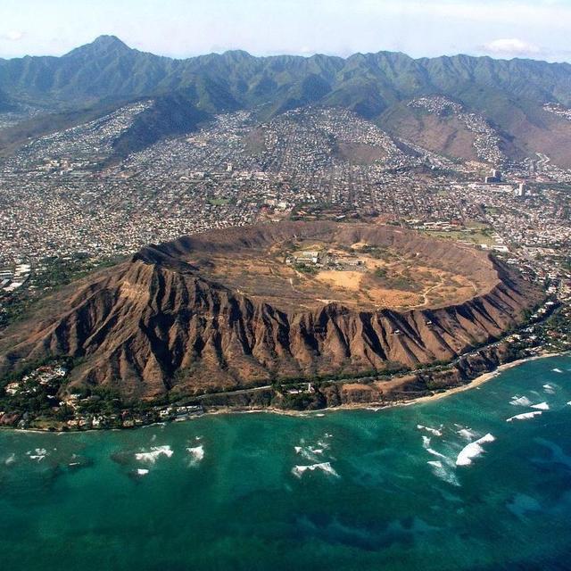 Diamond Head Crater Tour