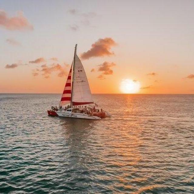 Sunset Sail with Appetizers and Open Bar