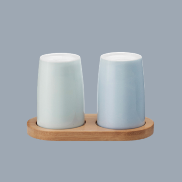 Emma salt & pepper set