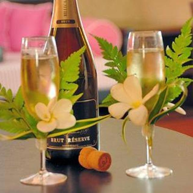 Honeymoon - Brut Toast to the Newlyweds!