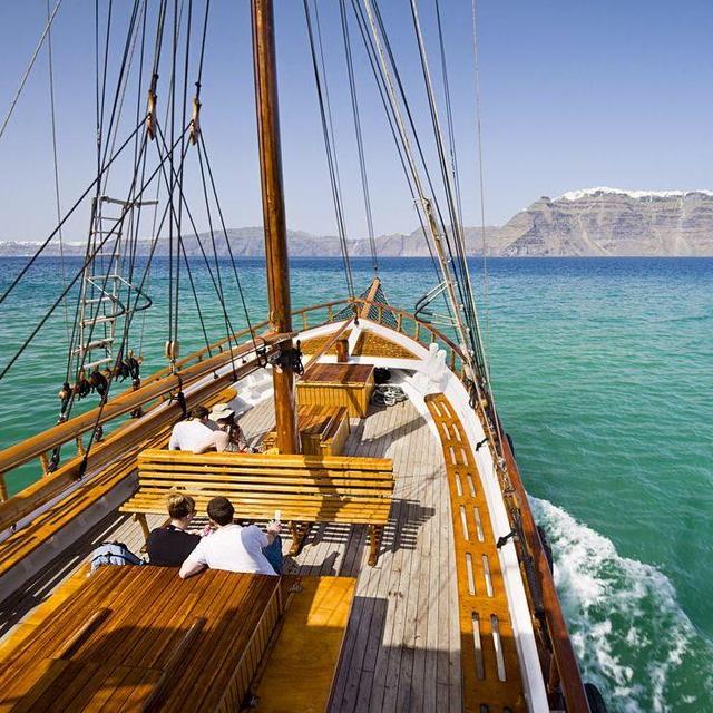 Bora Bora - Sailing All Day