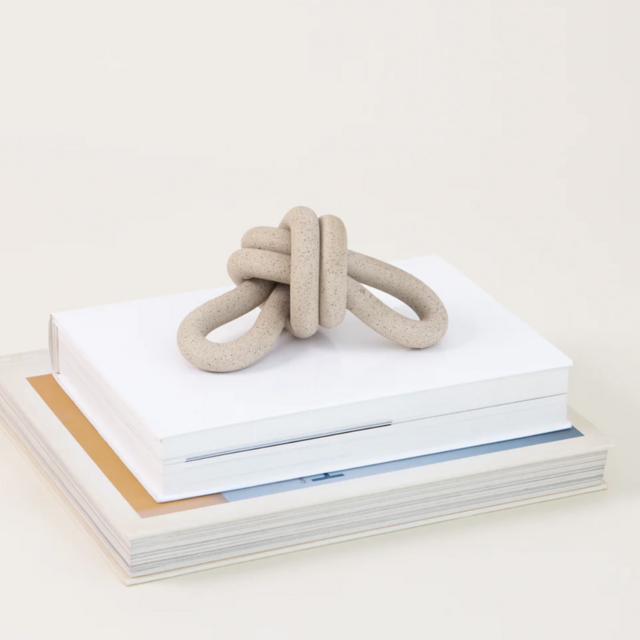 Double Loop Knot, Speckled