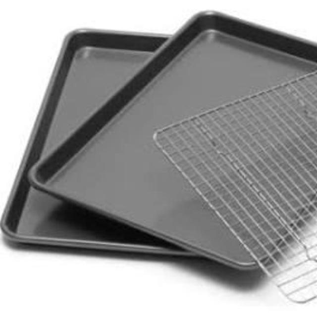 2 Metallic Non-Stick Jelly Roll Pans and Cooling Grid