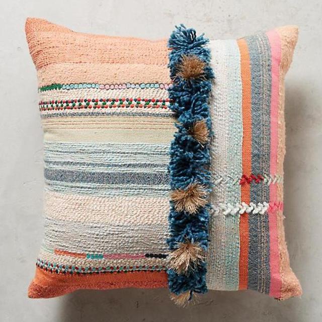 Tufted Yoursa Pillow [A/S 20x20]