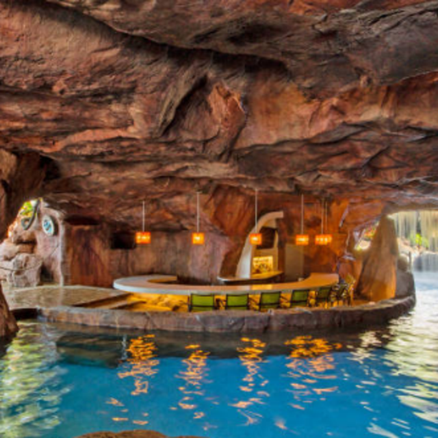Drinks at the Swim-Up Bar! #lifegoal