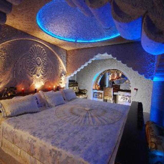 Hotel / Resort