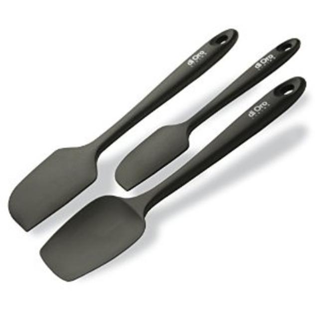 di Oro Living Silicone Spatula Set - 3-piece 450ºF Heat-Resistant Baking Spoon & Spatulas - Ergonomic Easy-to-Clean Seamless One-Piece Design - Pro Grade Non-stick Rubber with Stainless Steel S-Core Technology - Lifetime Guarantee! (Black)