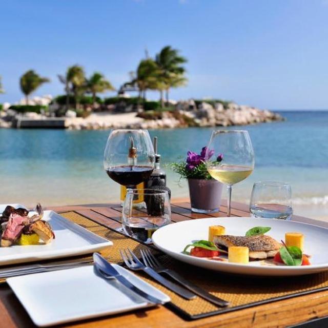 Lunch on the Beach in Hawaii