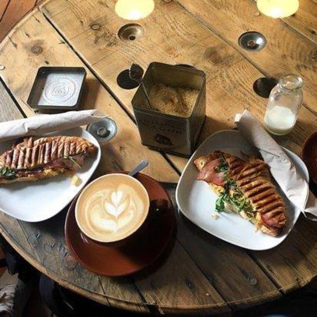Breakfast & Coffee at the Goat Herder in Budapest