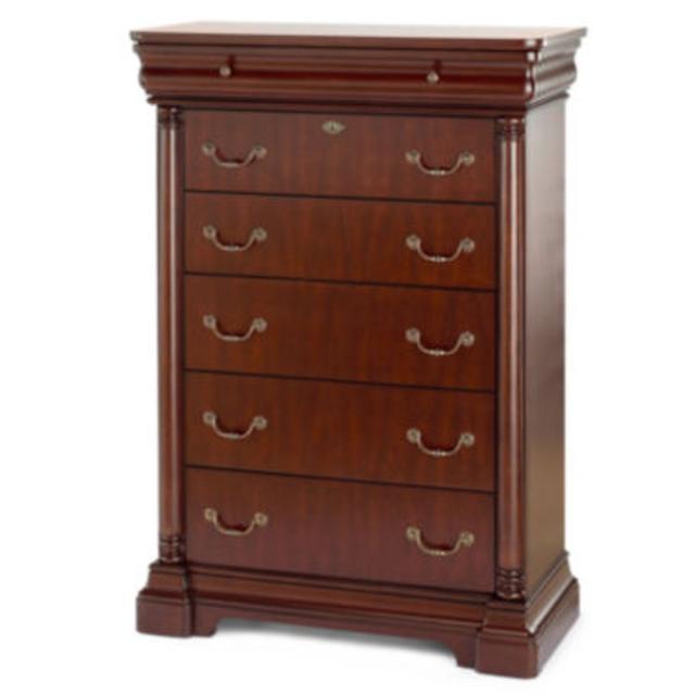 Grand Marquis II 5-Drawer Chest