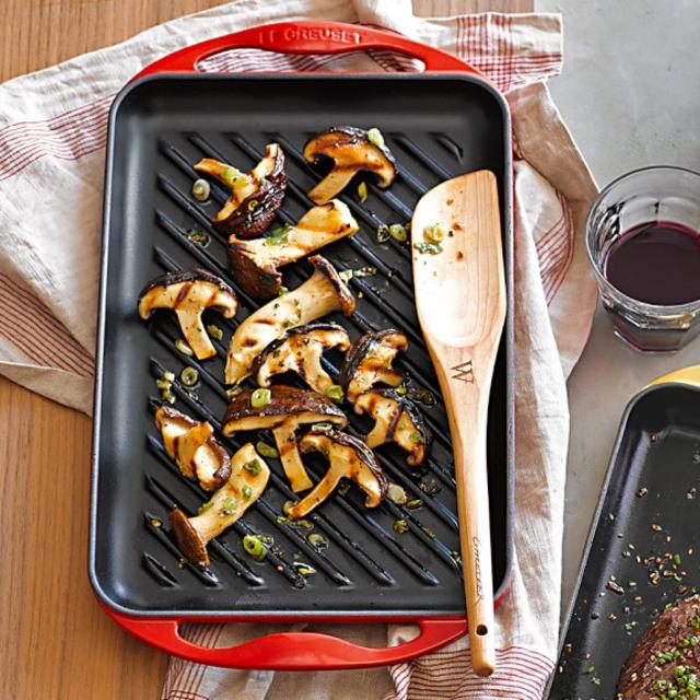 Le Creuset Cast-Iron Rectangular Skinny Grill