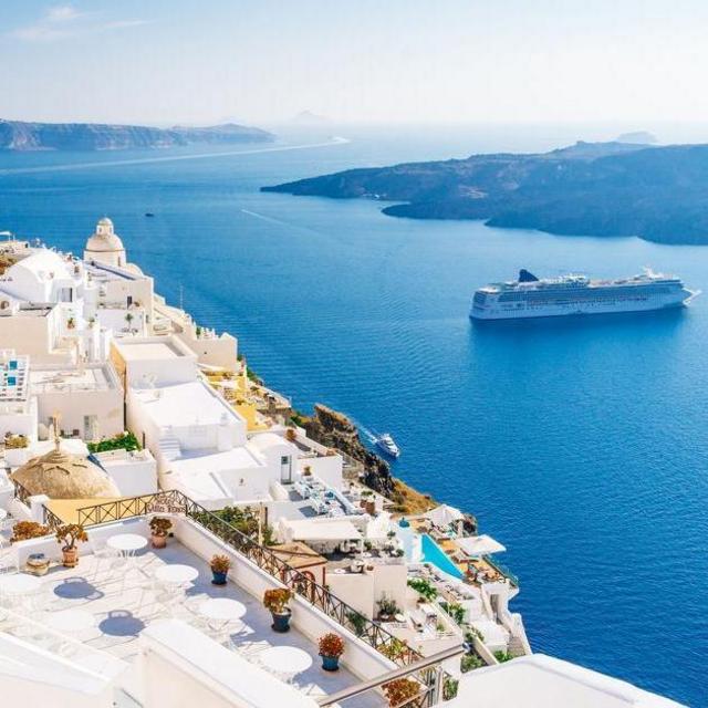 Off to Santorini!
