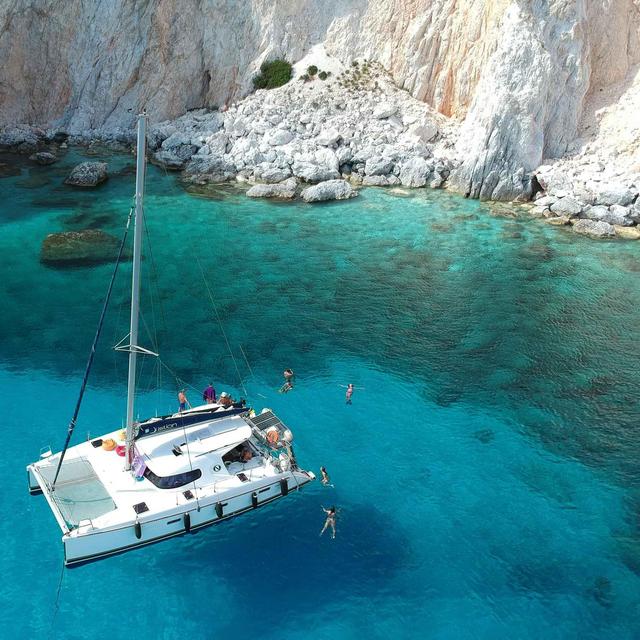 Half a day on a boat in Milo's