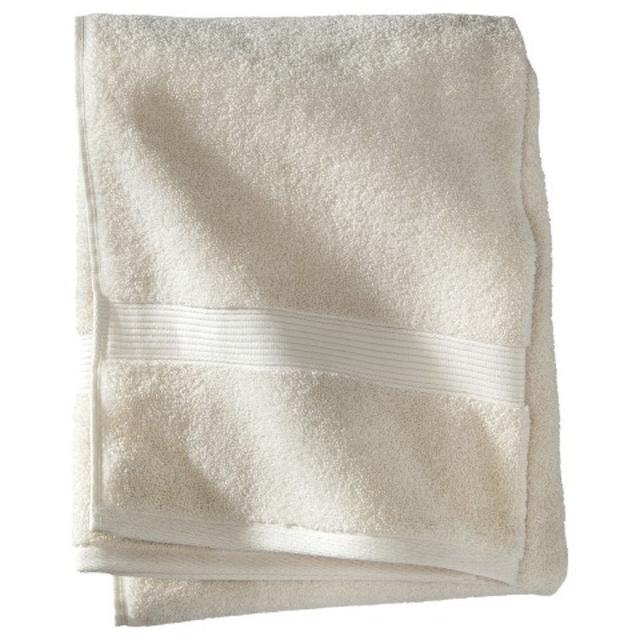 Threshold™ Performance Solid Bath Towels