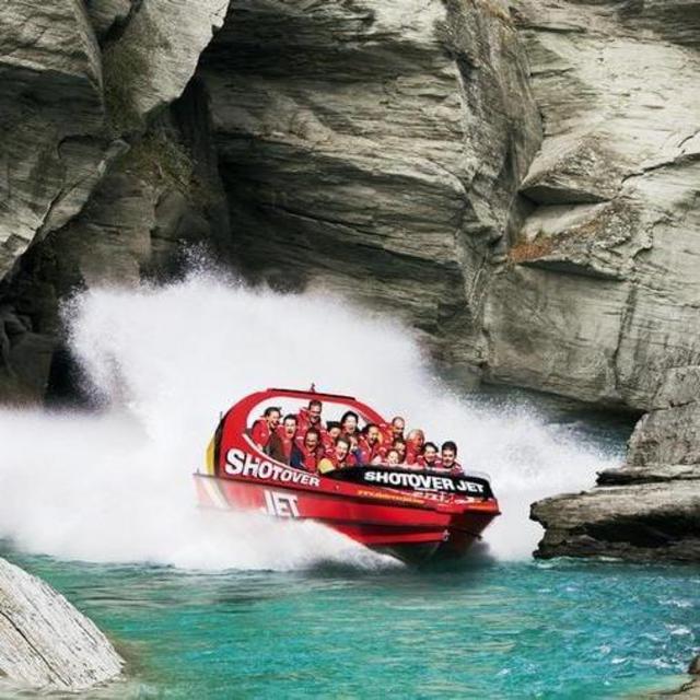 Shotover River Extreme Jet Boat Ride in Queenstown