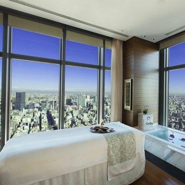 Honeymoon Couples Massage
