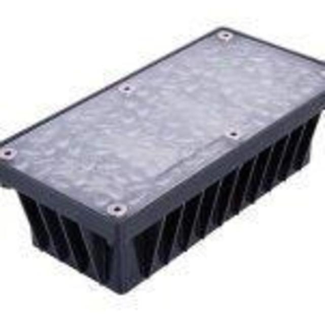 Solar Brick Paver Landscape Accent Lights for Walks, Patios, Driveways & Pool Decks