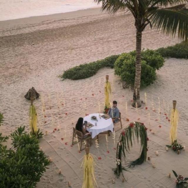 Beach Picnic on Honeymoon