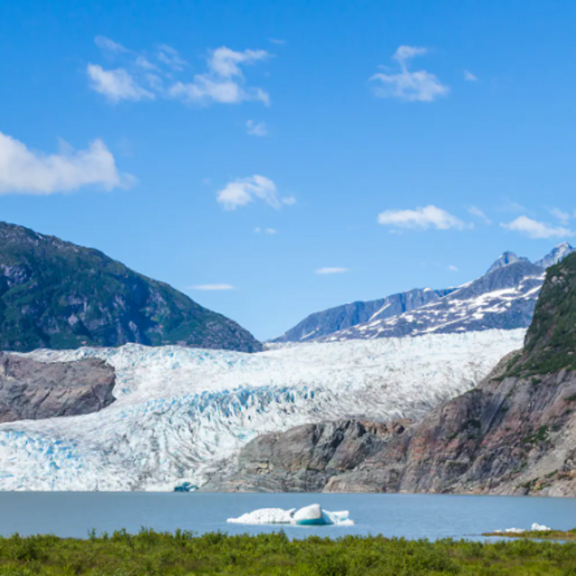 Alaska MENDENHALL GLACIER, HATCHERY & GARDENS