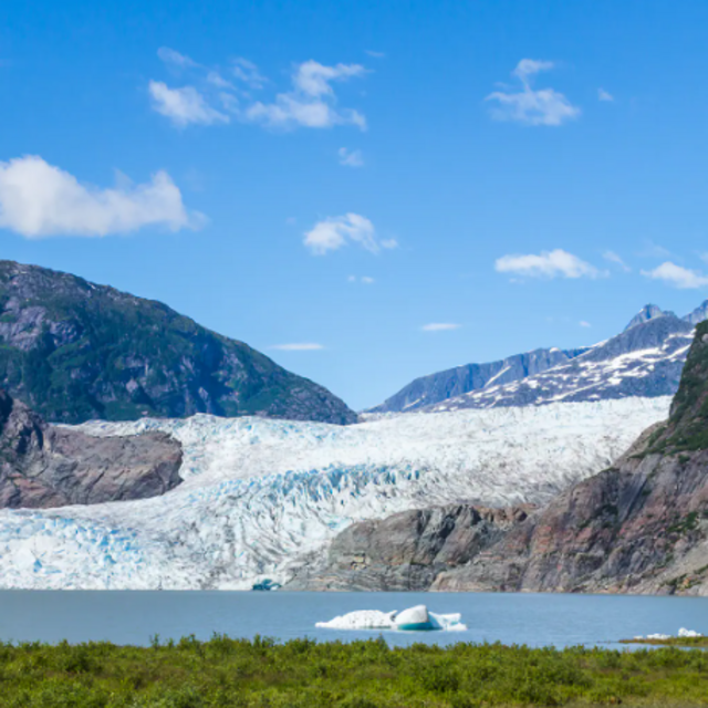 Alaska MENDENHALL GLACIER, HATCHERY & GARDENS