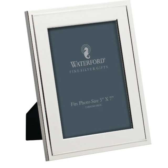 Classic Frame in Silver