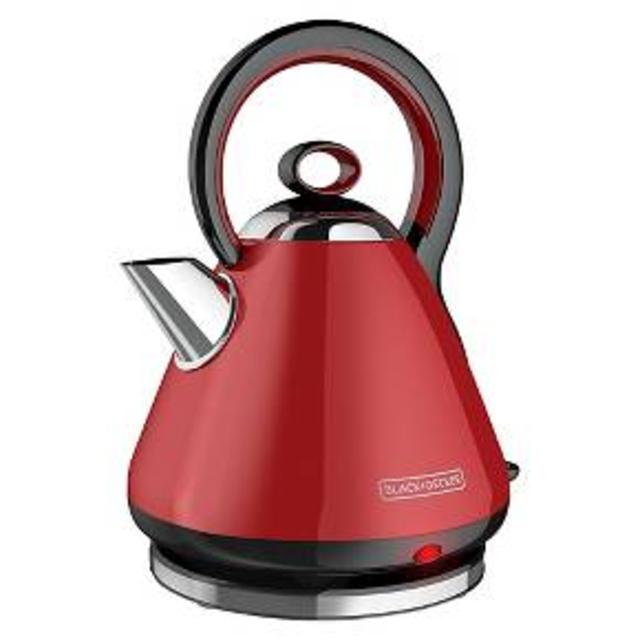 BLACK + DECKER Electric Kettle - Red