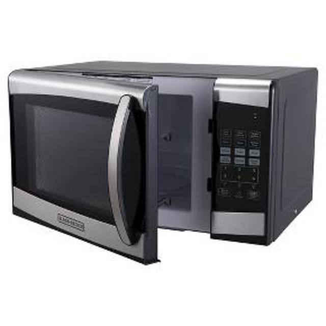 Black + Decker 0.9 Cu. Ft. 900 Watt Microwave Oven - Stainless Steel EM925AZE-P