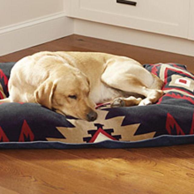 Pillow Fleece Dog Bed In Black Multi