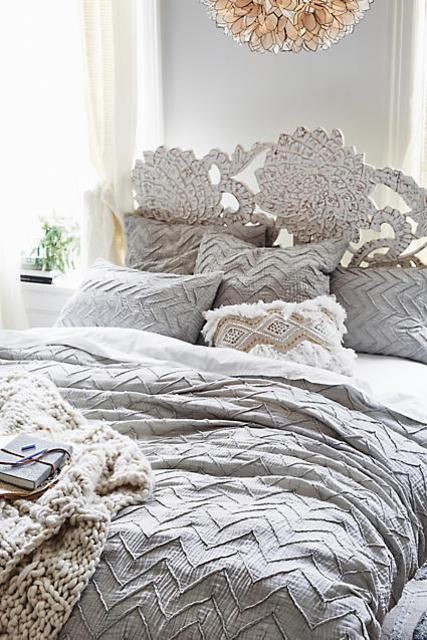 Textured Chevron Duvet - King - Light Grey