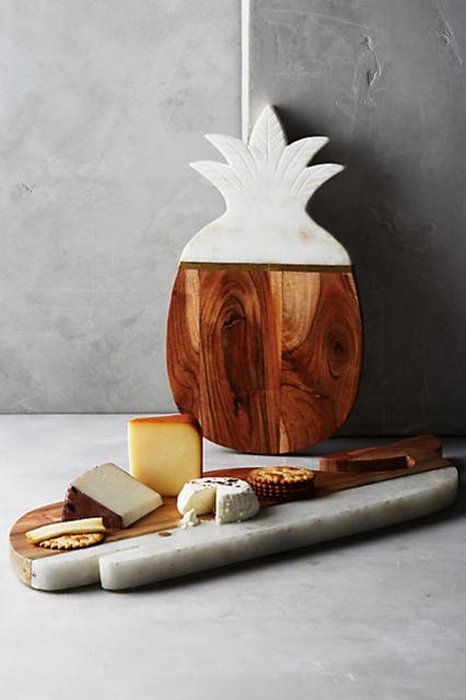Marble & Acacia Cheese Board - Pineapple