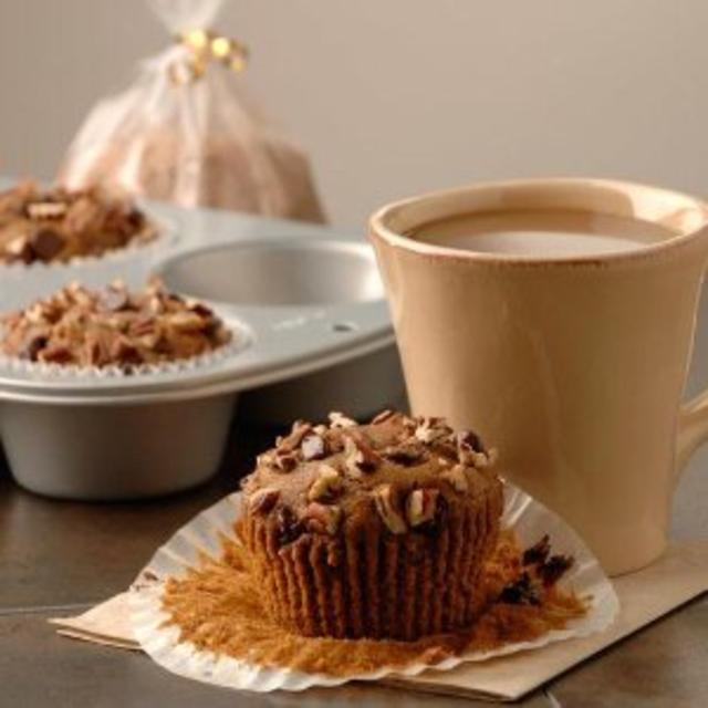 Wilton Recipe Right Nonstick 12-Cup Regular Muffin Pan