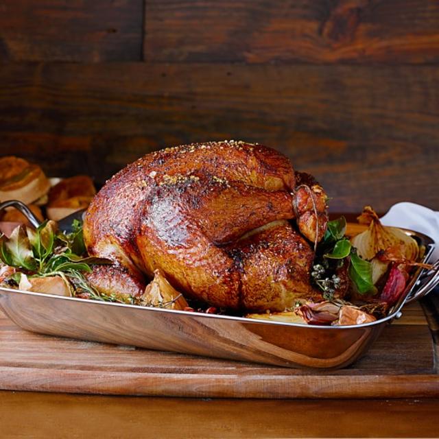 Thermo-Clad Stainless-Steel Flared Roaster with Rack- William Sonoma Large