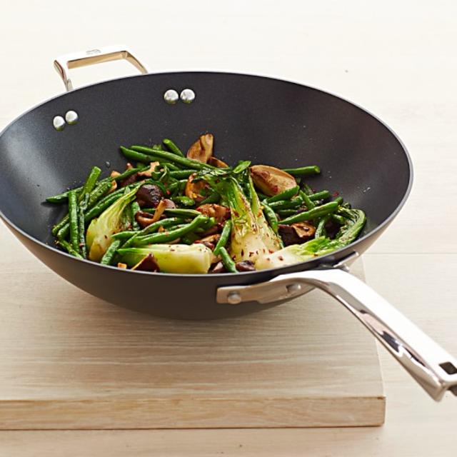 Calphalon Elite Nonstick Wok - Willliam Sonoma