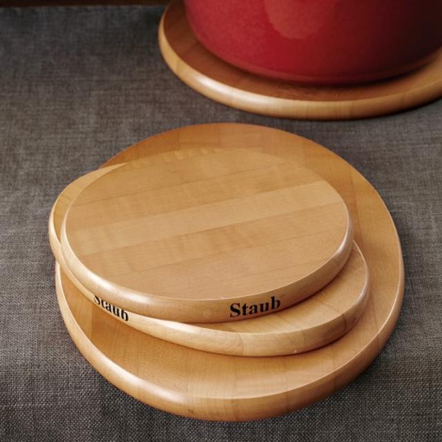6" Staub Cast-Iron Round Magnetic Trivet