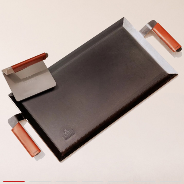 Made-In Carbon Steel Griddle + Press