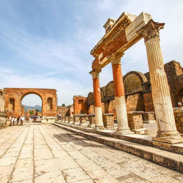 Pompeii Guided Tour