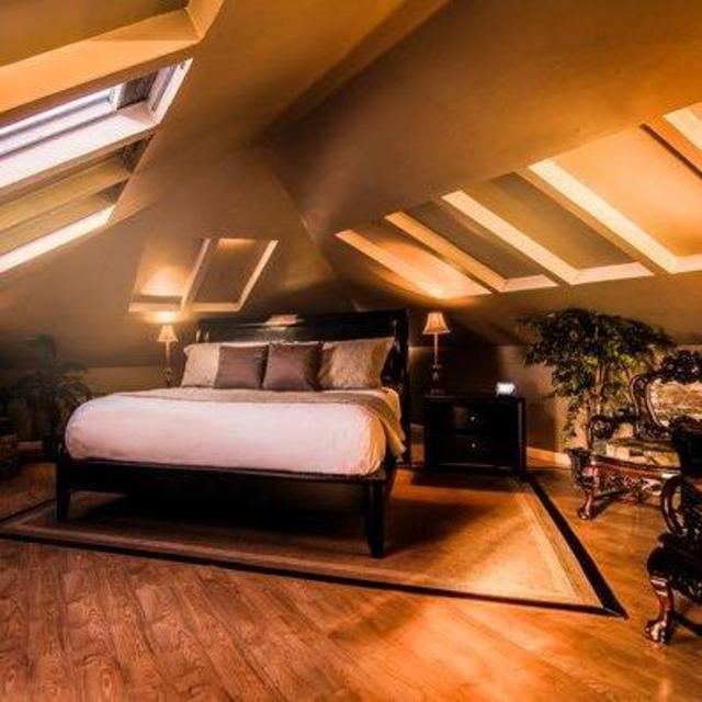 Honeymoon Suite Room Upgrade (Day After Wedding)