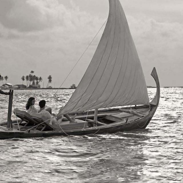 Sailing The Maldives: Dhoni Cruise For Couples