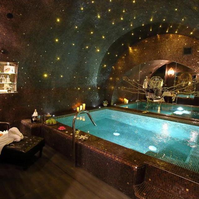 Spa Day Package, Paris