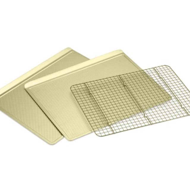 Williams-Sonoma Goldtouch® Nonstick 3-Piece Cookie Bakeware Set