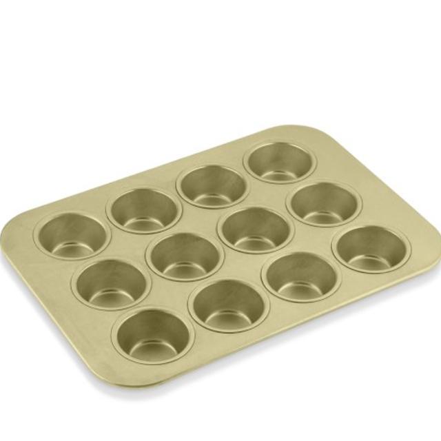 Williams-Sonoma Goldtouch® Nonstick Muffin Pan, 12-Well