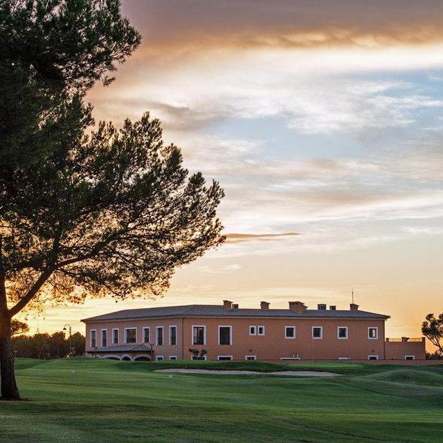 18 holes at Golf Maioris