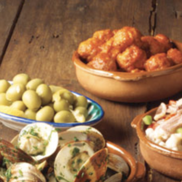 Gourmet Tapas Walking Tour and Flamenco Show