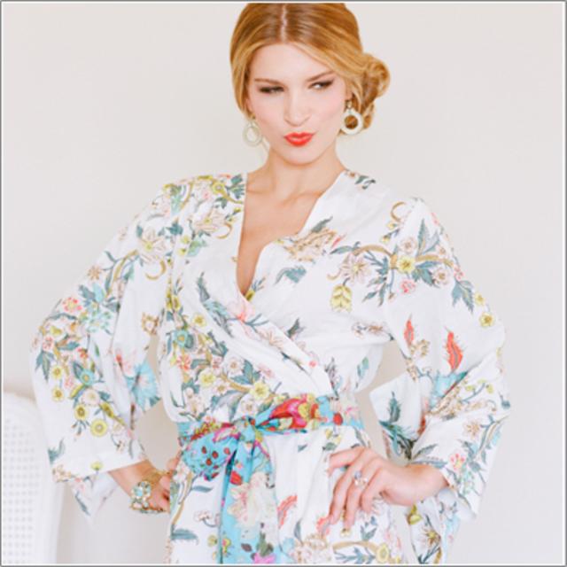 Kimono Style Robe. Knee Length. Beckoning Creatures. - M